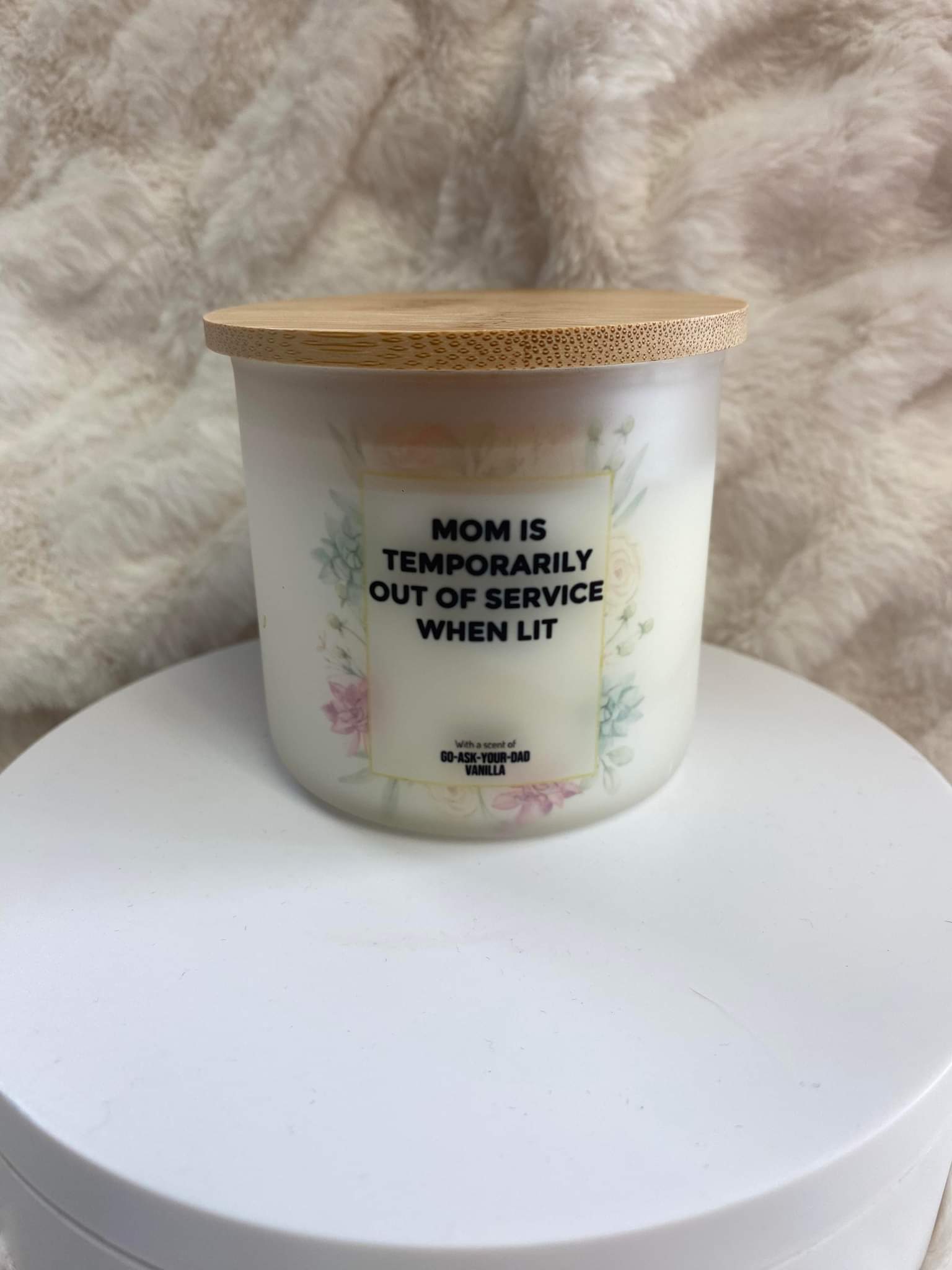 your-online-store-for-officially-licensed-mom-is-temporarily-out-of-service-candle-for-discount_1.jpg