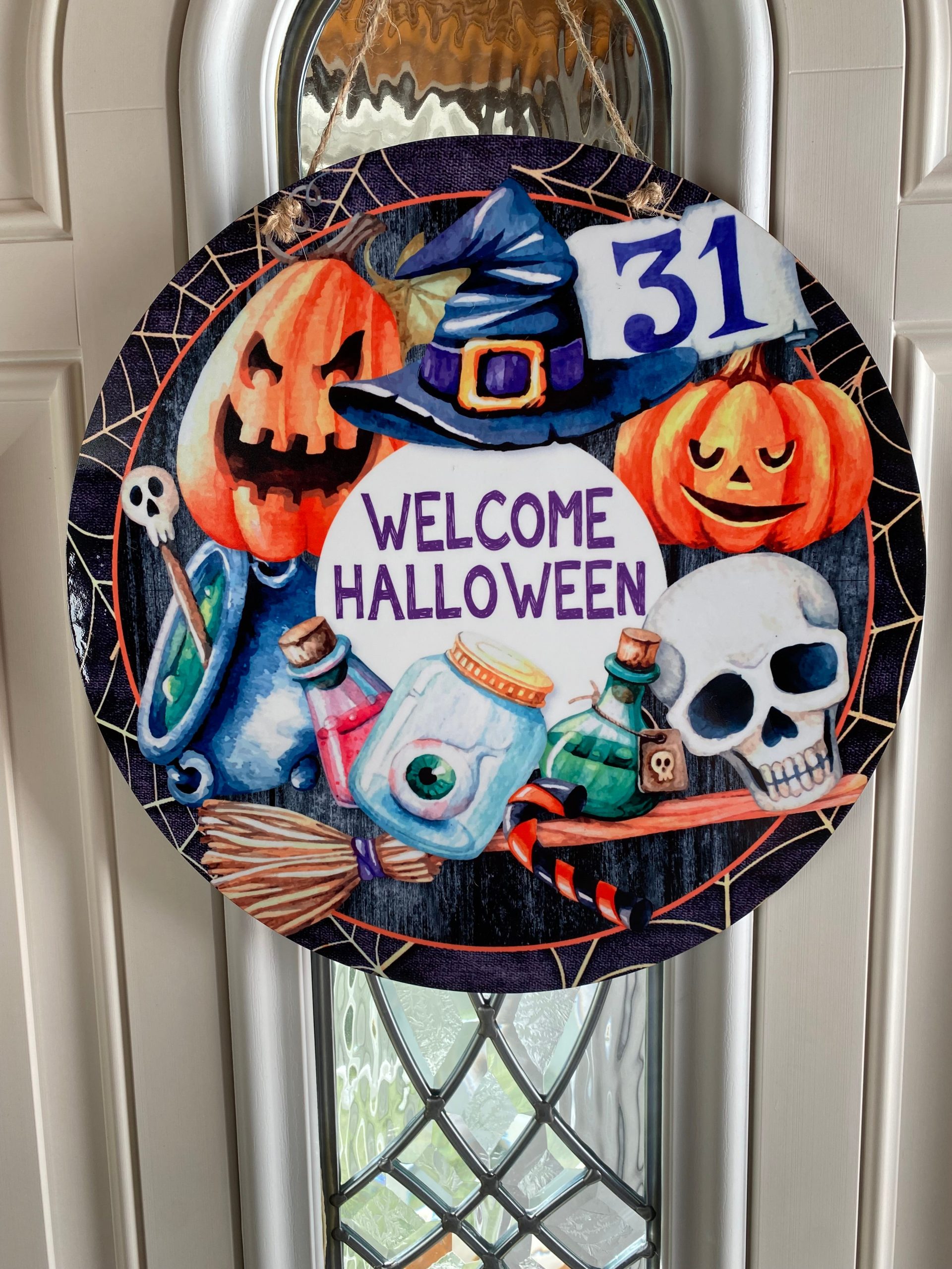 be-the-first-to-own-the-newest-halloween-door-signs-online-now_0.jpg