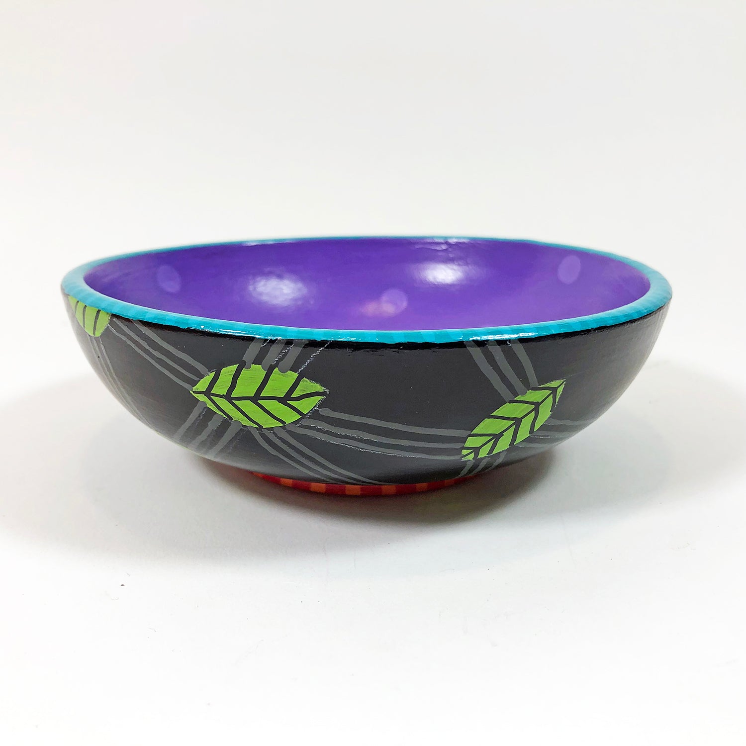 were-making-it-easy-to-buy-and-sell-leaves-6-inch-painted-bowl-for-cheap_0.jpg