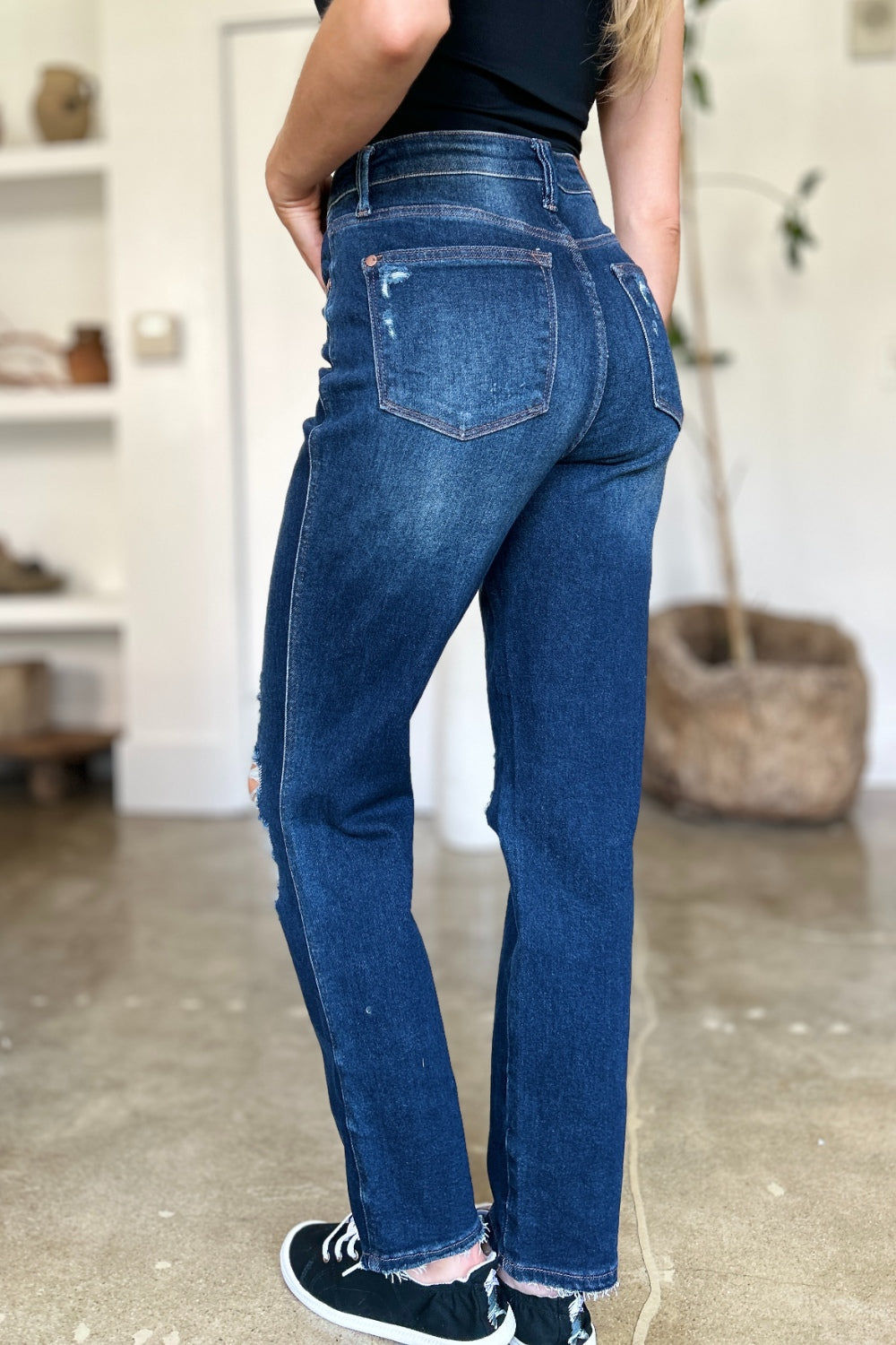 we-sell-the-best-judy-blue-full-size-high-waist-rigid-magic-heavy-destroy-straight-jeans-online_10.jpg