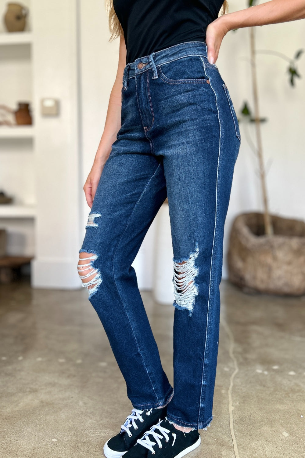 we-sell-the-best-judy-blue-full-size-high-waist-rigid-magic-heavy-destroy-straight-jeans-online_11.jpg