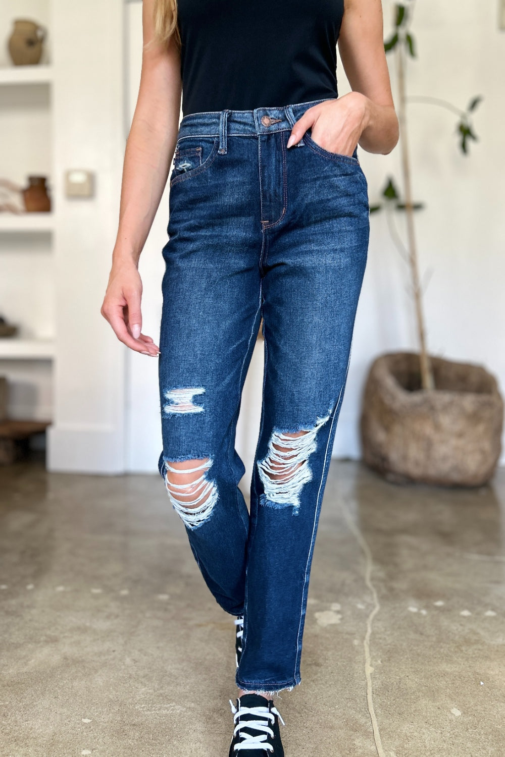 we-sell-the-best-judy-blue-full-size-high-waist-rigid-magic-heavy-destroy-straight-jeans-online_7.jpg