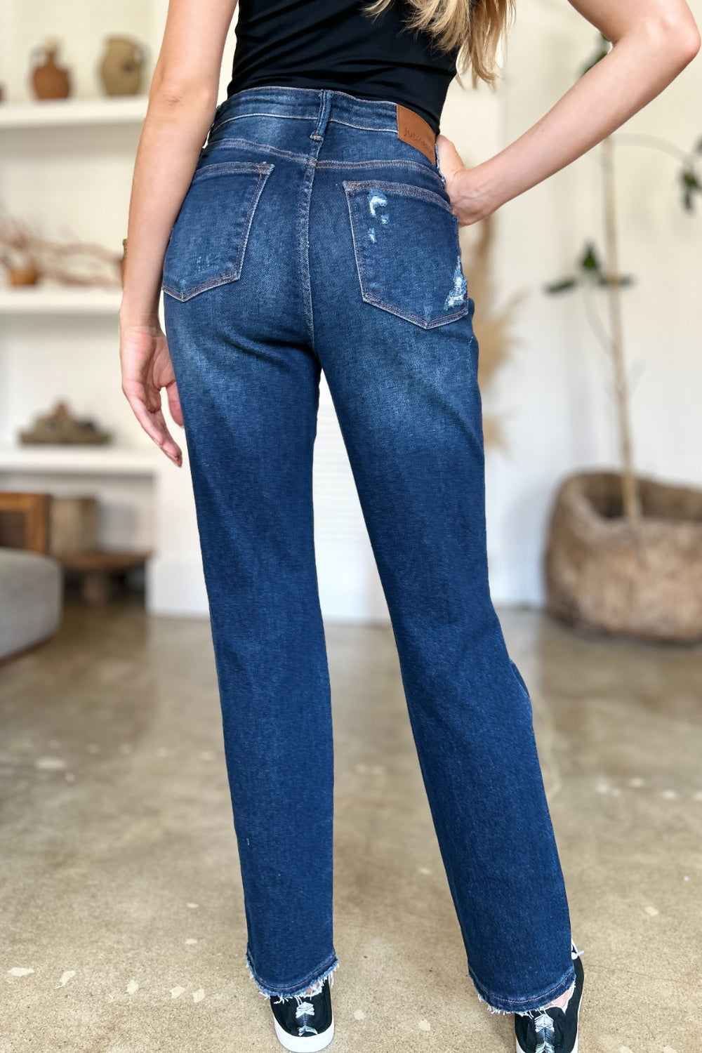 we-sell-the-best-judy-blue-full-size-high-waist-rigid-magic-heavy-destroy-straight-jeans-online_8.jpg