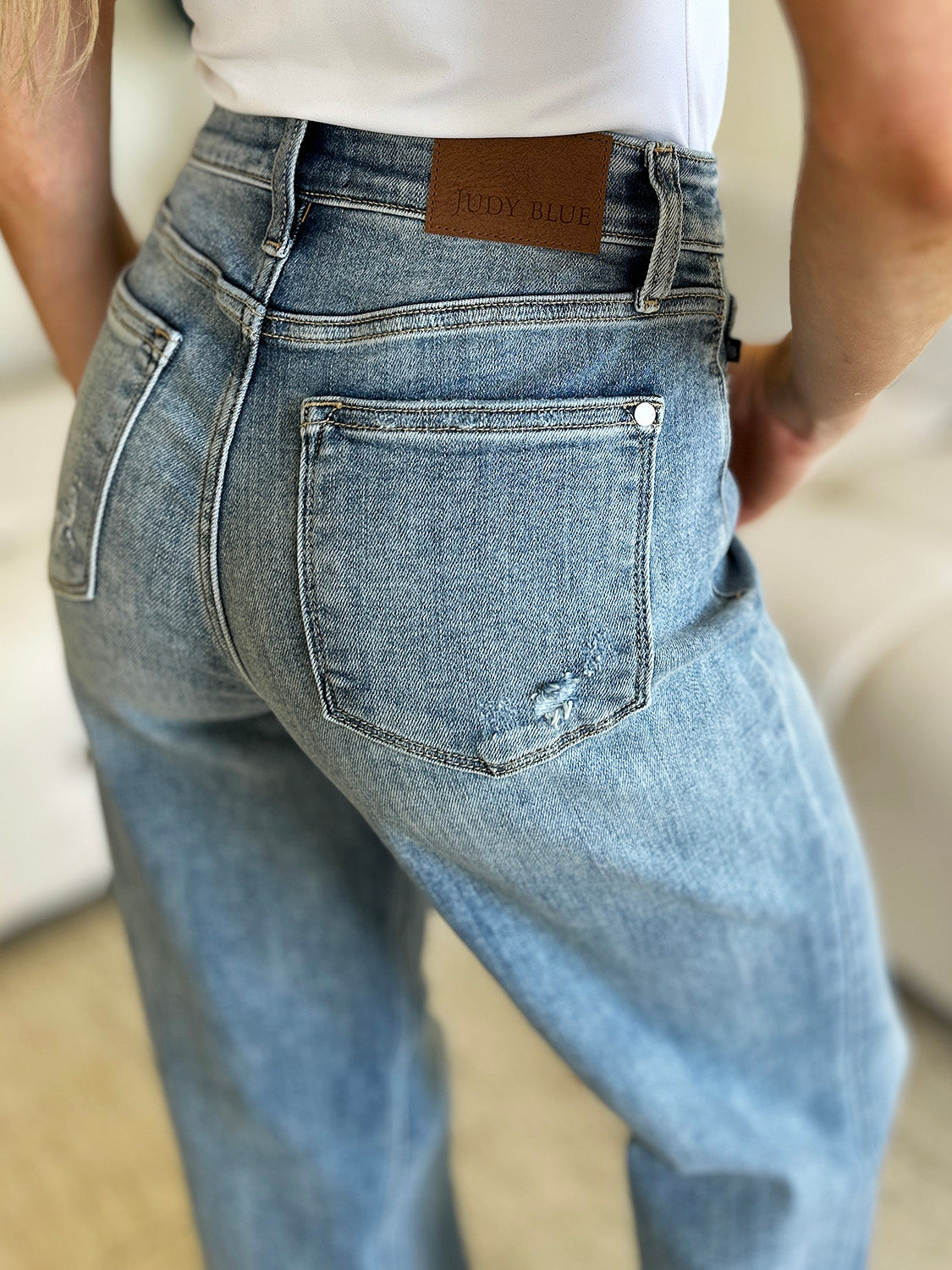 the-best-way-to-shop-judy-blue-full-size-high-waist-straight-jeans-for-sale_4.jpg