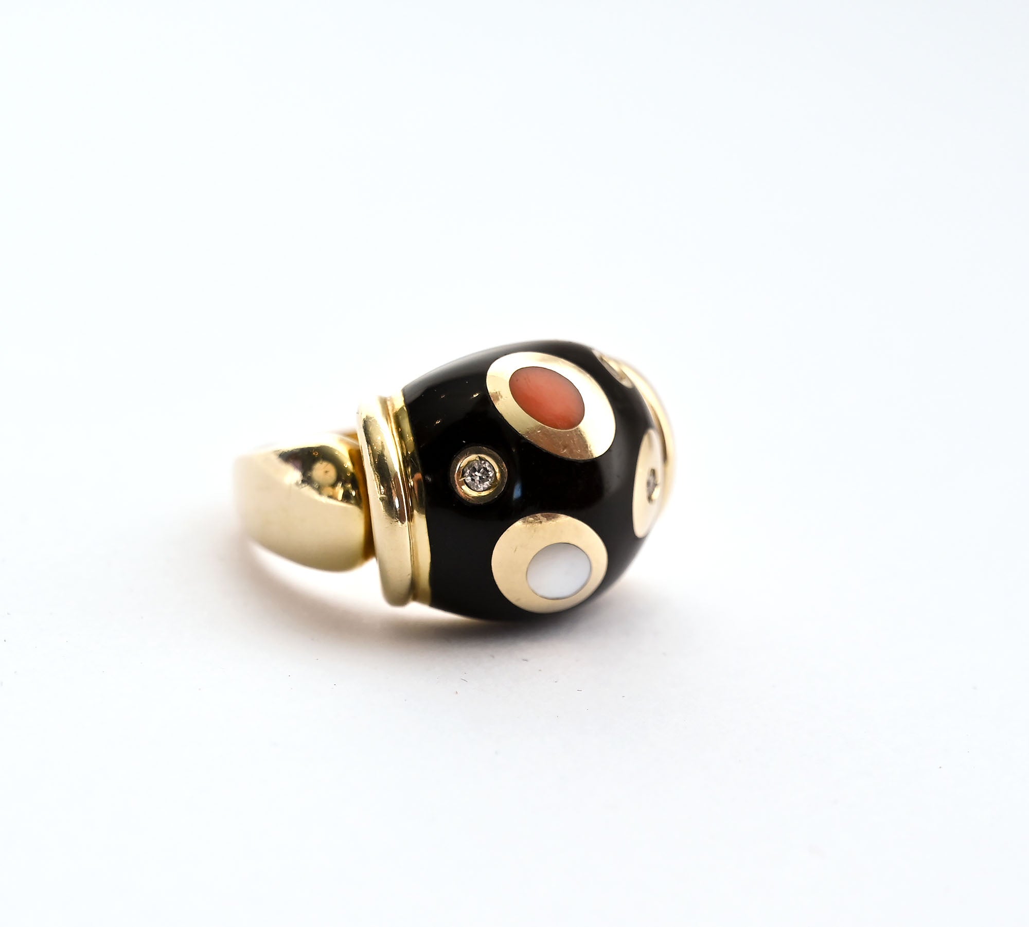 get-your-wholesale-asch-grossbardt-gold-ring-with-black-onyx-coral-diamond-and-mother-of-pearl-online_2.jpg